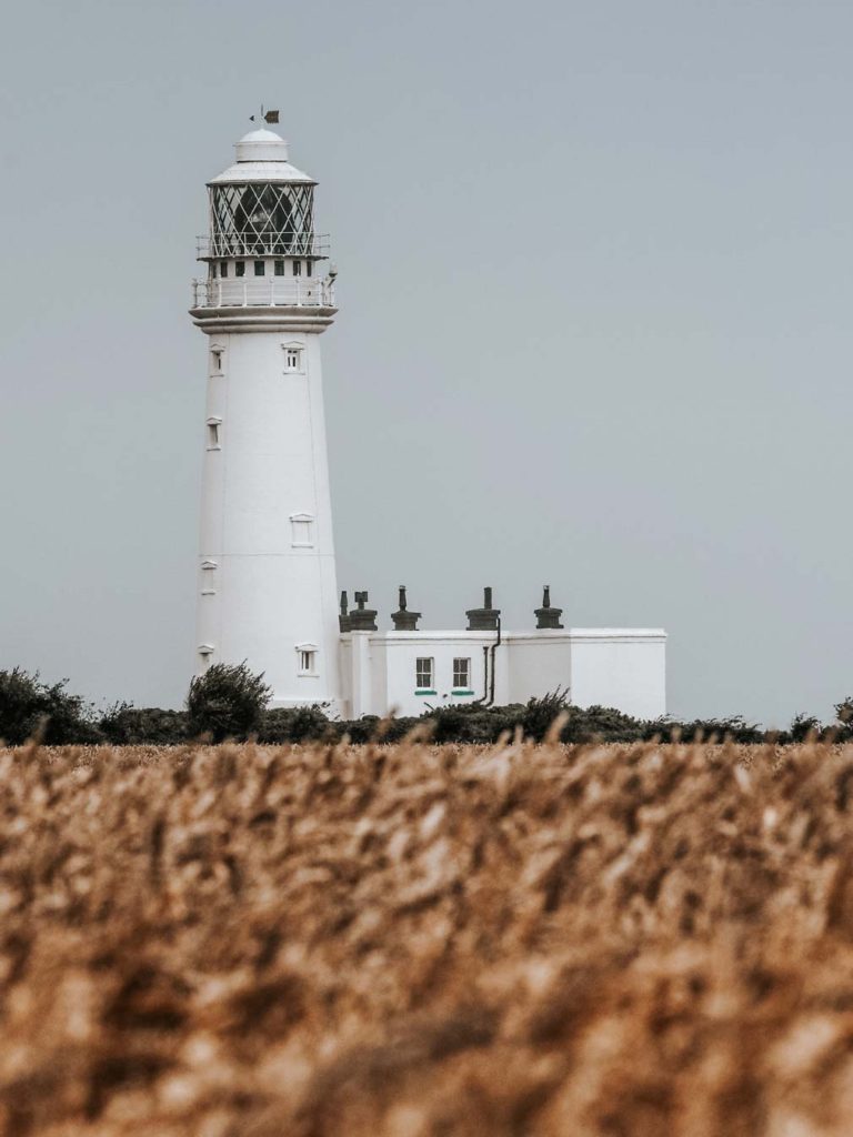 seaside-towns-in-yorkshire-flamborough-lighthouse
