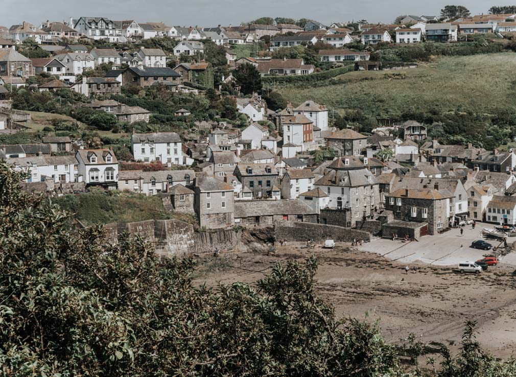 most-beautiful-places-in-cornwall-port-isaac-view