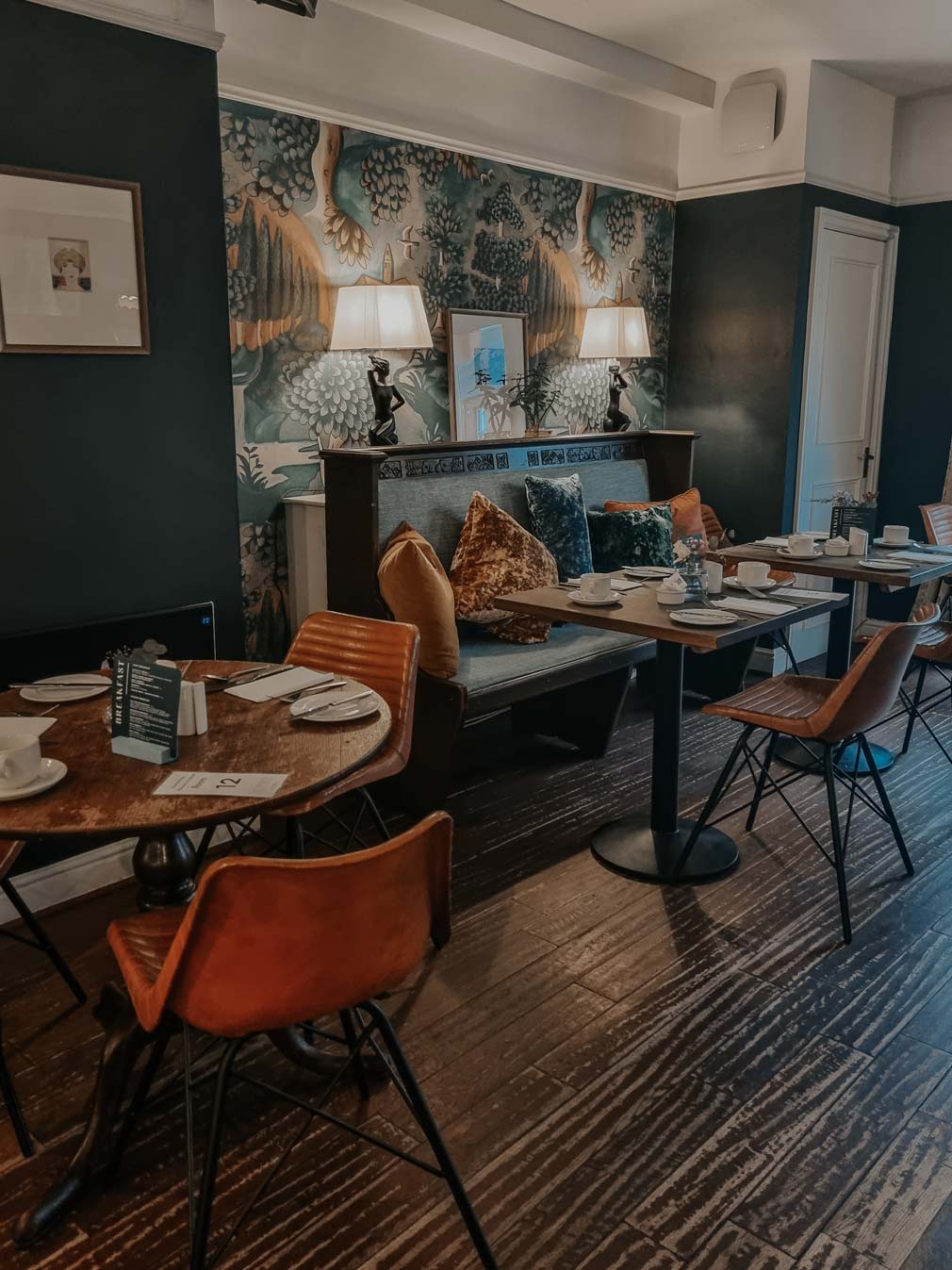 the-tower-hotel-lincoln-restaurant