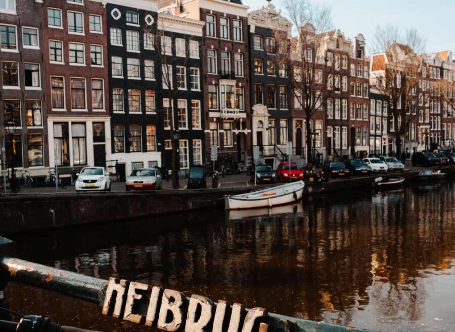 heibrug-amsterdam-canals