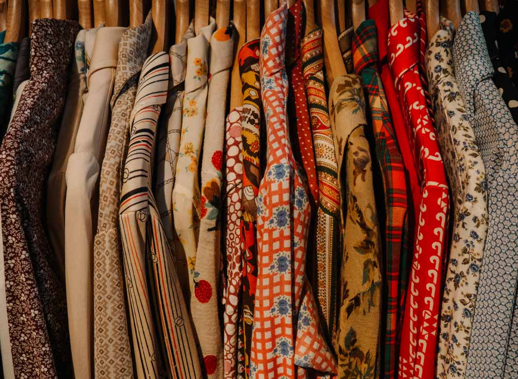 vintage-shirts-for-sale-at-penny-lane-boutique-amsterdam