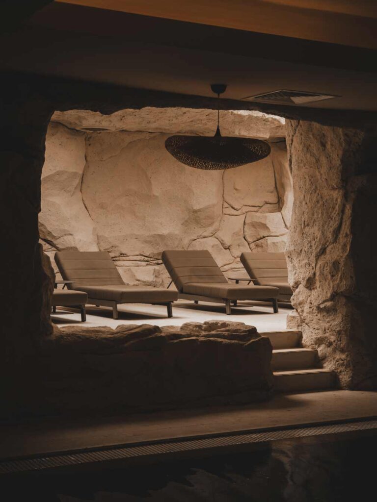 The relaxation area at Kallos Spa.